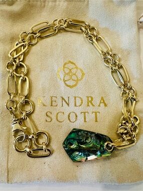 Kendra Scott Gold Chain Necklace with Iridescent Green Abalone Pendant